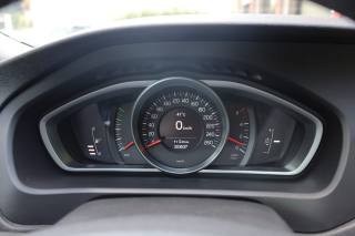 VOLVO V40 usata, con Airbag testa
