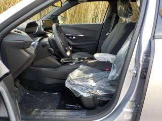 PEUGEOT 2008 usata, con Sistema di navigazione