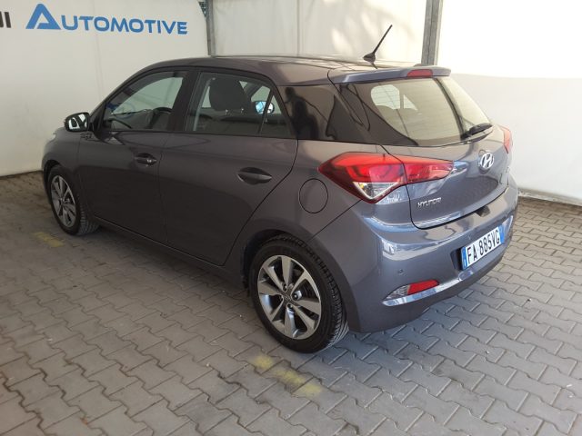 HYUNDAI i20 usata, con Climatizzatore