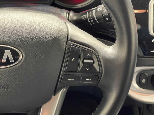 KIA Rio usata 21