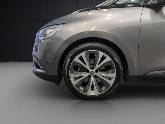 RENAULT Scenic usata, con Chiusura centralizzata