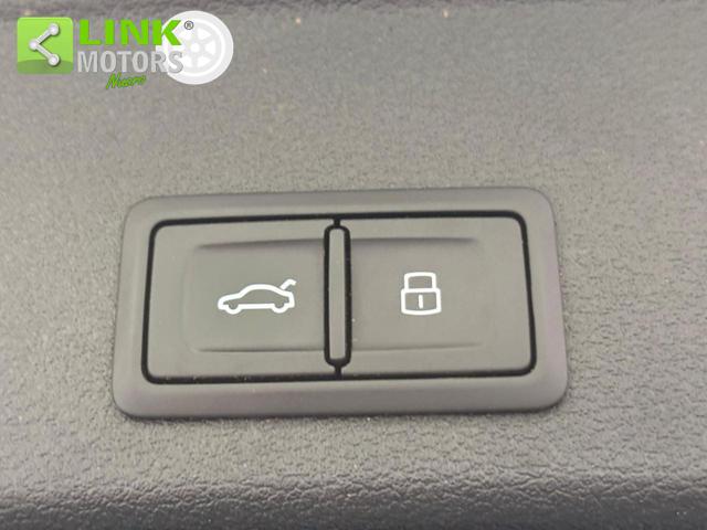 AUDI A4 usata, con Volante multifunzione