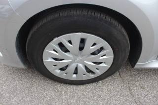 TOYOTA Yaris usata, con Specchietti laterali elettrici