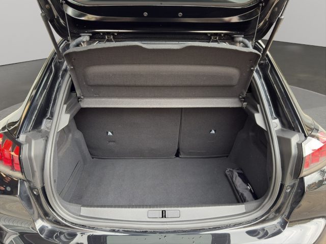 PEUGEOT 208 usata, con Frenata d