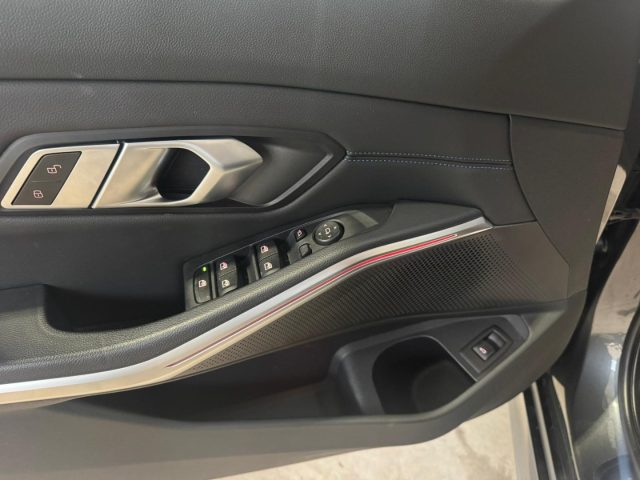 BMW 320 usata, con Sedili riscaldati