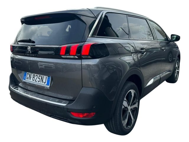 PEUGEOT 5008 usata, con Airbag laterali