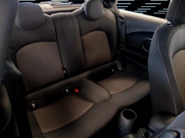MINI Cooper D usata 16