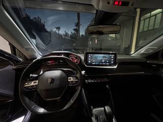 PEUGEOT 208 usata, con USB
