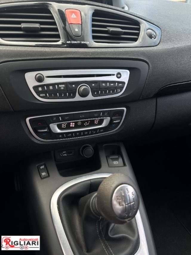 RENAULT Scenic usata, con USB