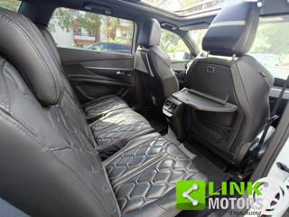 PEUGEOT 5008 usata, con Touch screen