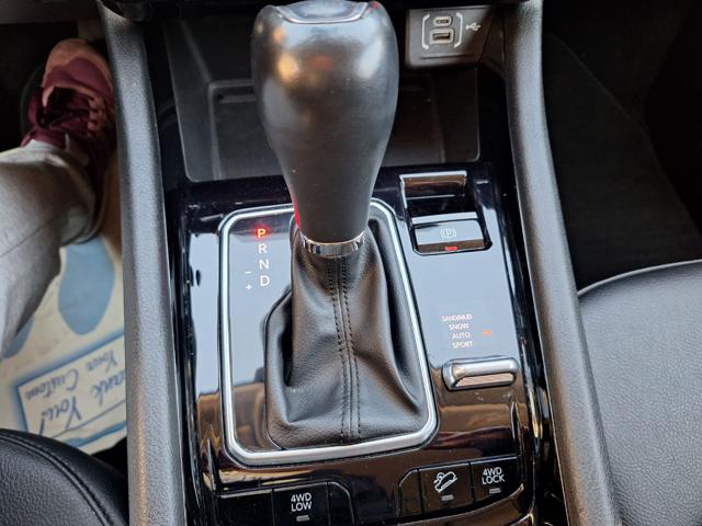 JEEP Compass usata, con Sedile posteriore sdoppiato