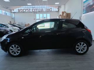 OPEL Corsa usata, con Chiusura centralizzata