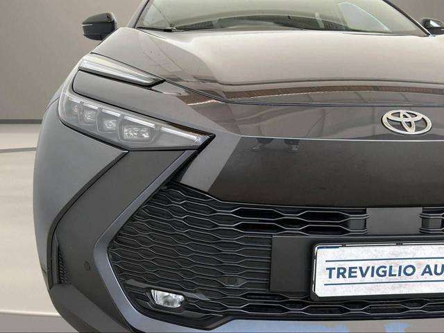 TOYOTA C-HR usata, con Autoradio digitale