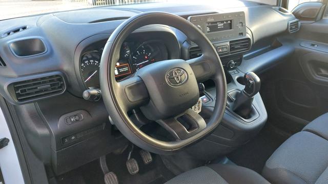 TOYOTA Proace City usata, con Autoradio