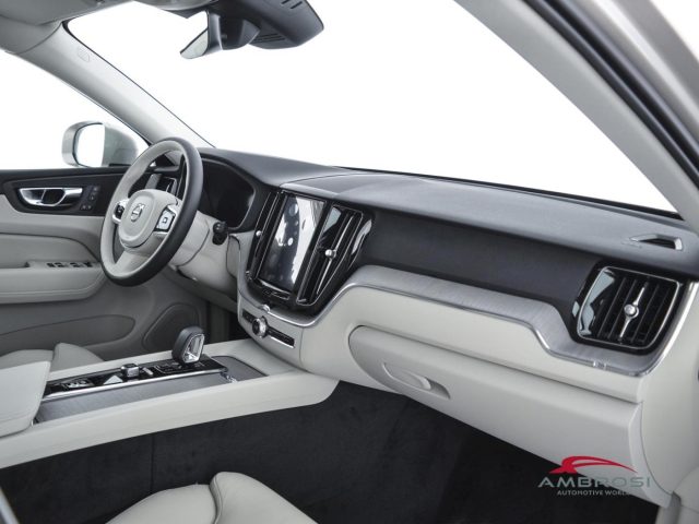 VOLVO XC60 usata 11
