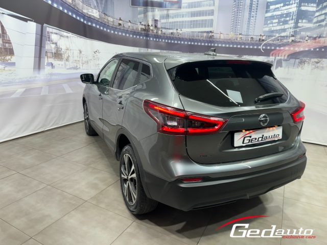 NISSAN Qashqai usata, con Boardcomputer