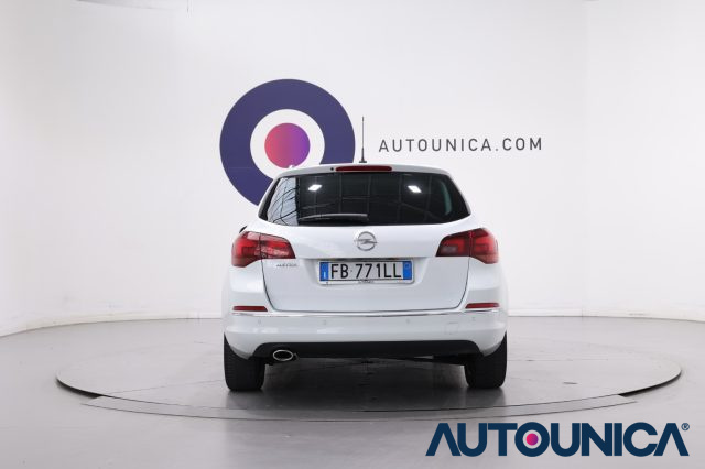 OPEL Astra usata, con Interni in pelle