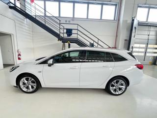 OPEL Astra usata, con Alzacristalli elettrici
