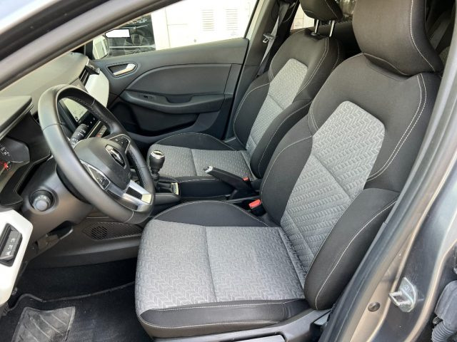 RENAULT Clio usata 9
