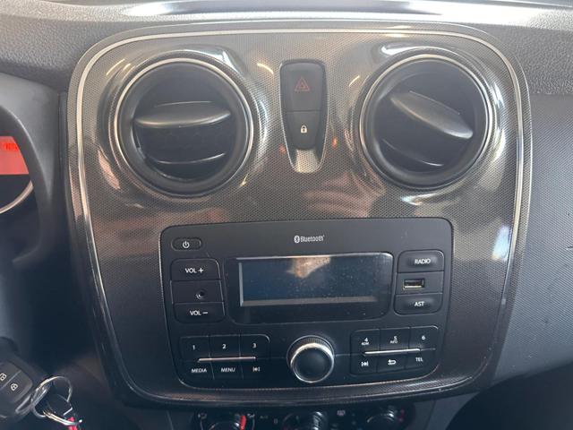 DACIA Sandero usata, con Autoradio digitale