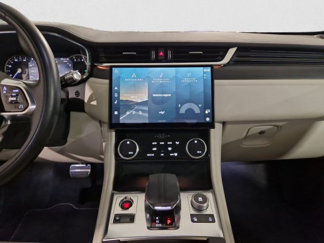 JAGUAR F-Pace usata, con ESP
