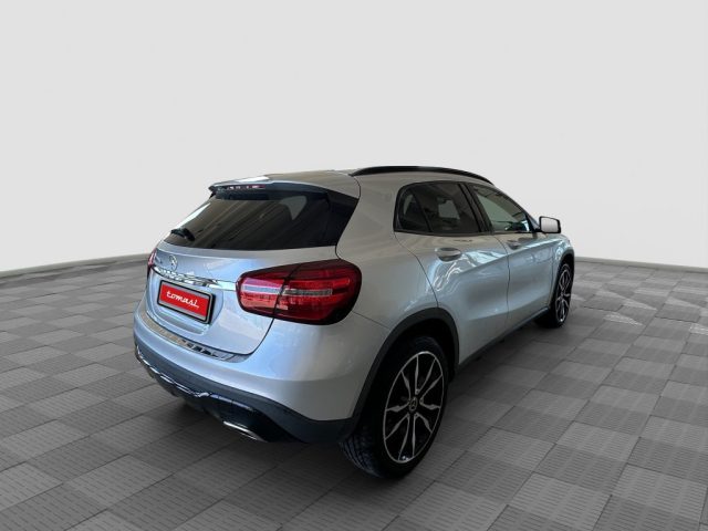 MERCEDES-BENZ CLA usata 7