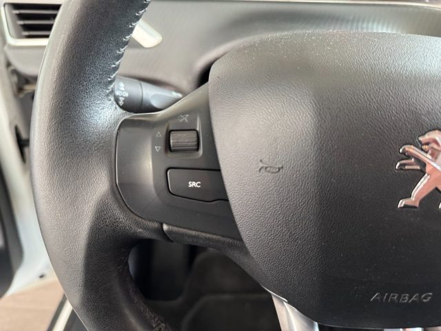PEUGEOT 2008 usata, con Specchietti laterali elettrici