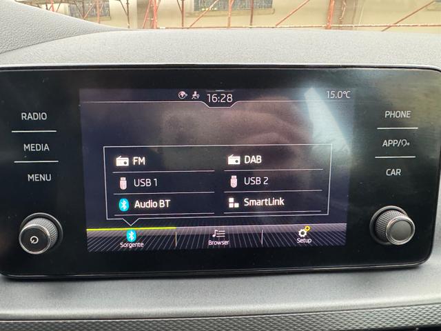 SKODA Kamiq usata, con Sedile posteriore sdoppiato