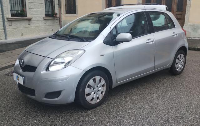 TOYOTA Yaris usata, con Volante multifunzione