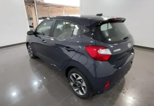 HYUNDAI i10 usata, con Airbag