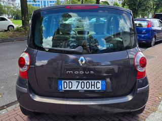 RENAULT Modus usata, con Autoradio