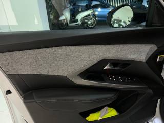 PEUGEOT 3008 usata, con Specchietti laterali elettrici