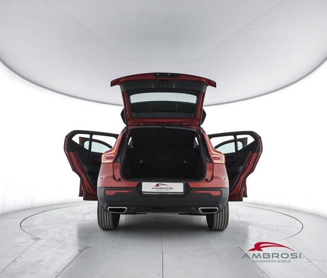 VOLVO XC40 usata 6