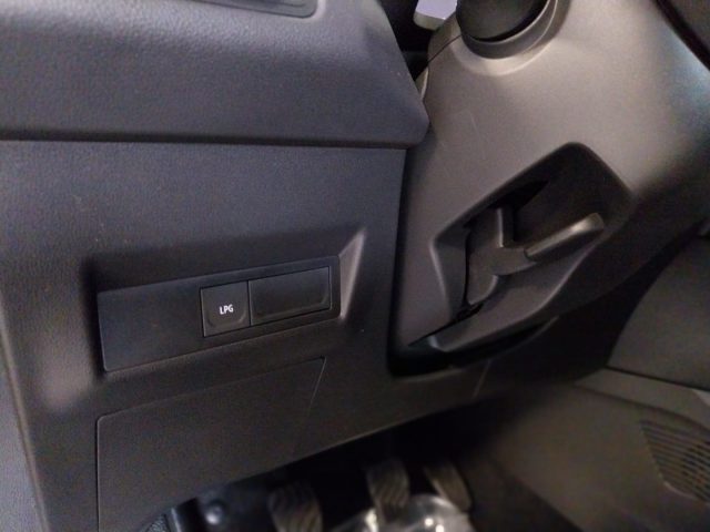 RENAULT Captur usata, con Park Distance Control