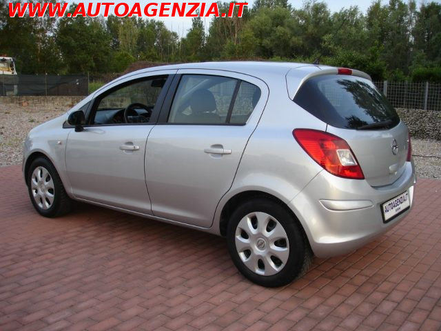OPEL Corsa usata 2