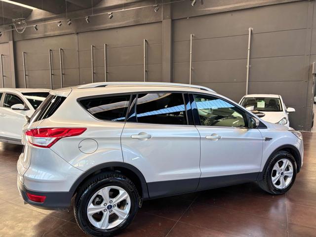 FORD Kuga usata, con Autoradio