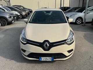 RENAULT Clio usata, con Airbag
