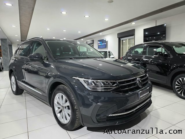 VOLKSWAGEN Tiguan usata, con Airbag laterali