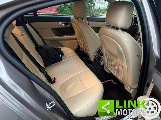 JAGUAR XF usata, con Cruise Control