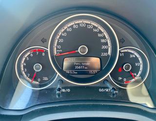 VOLKSWAGEN up! usata, con Park Distance Control