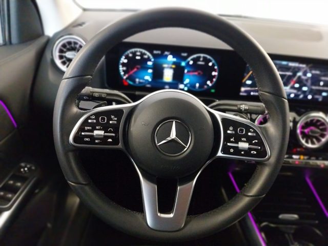 MERCEDES-BENZ GLA 220 usata, con Chiusura centralizzata