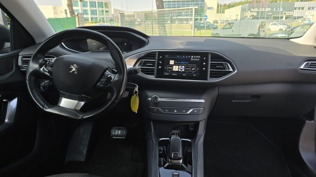 PEUGEOT 308 usata, con Climatizzatore