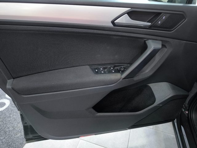 VOLKSWAGEN Tiguan usata, con Chiusura centralizzata