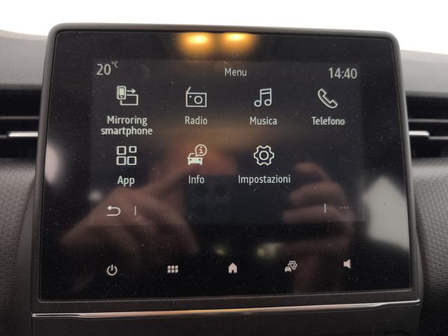 RENAULT Clio usata, con USB
