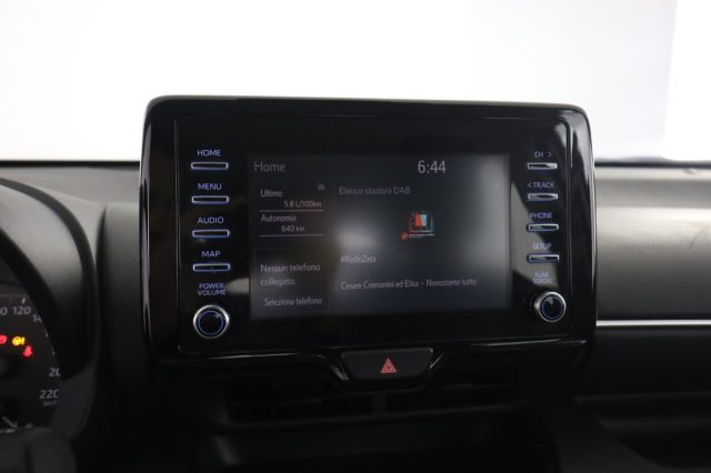 TOYOTA Yaris usata 8