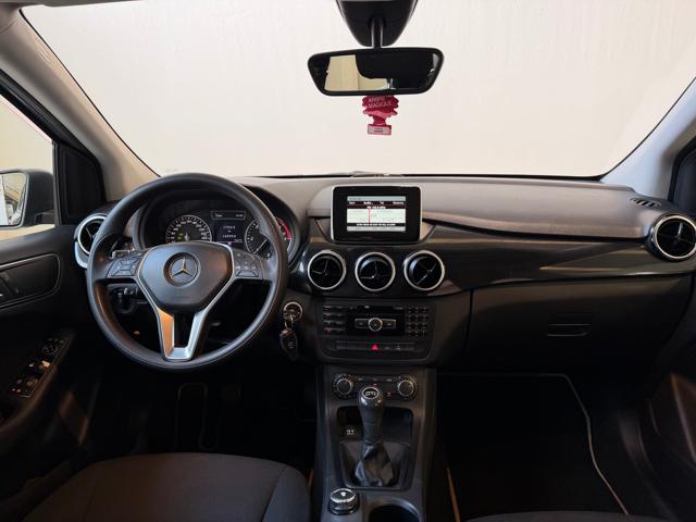 MERCEDES-BENZ B 180 usata, con Sedile posteriore sdoppiato