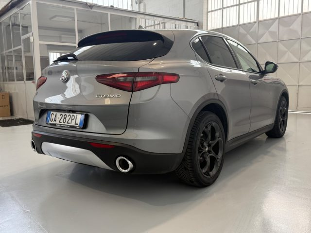 ALFA ROMEO Stelvio usata, con Alzacristalli elettrici