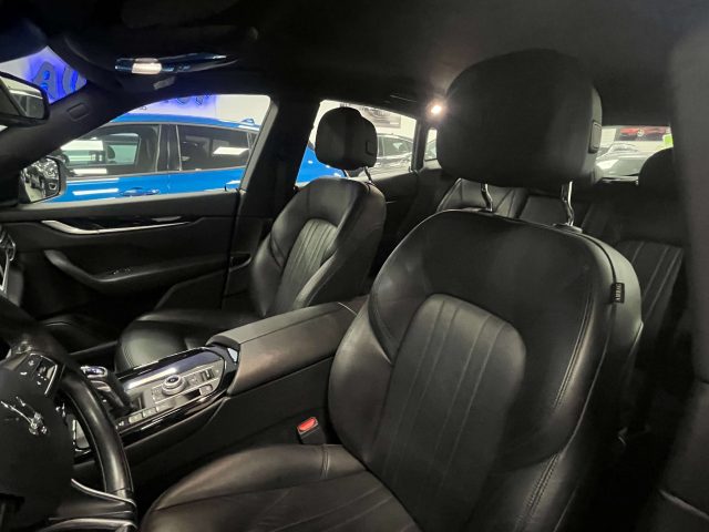 MASERATI Levante usata, con Park Distance Control