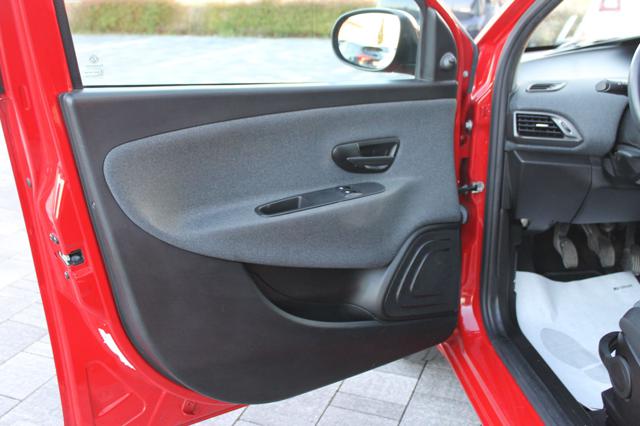 LANCIA Ypsilon usata, con Immobilizzatore elettronico