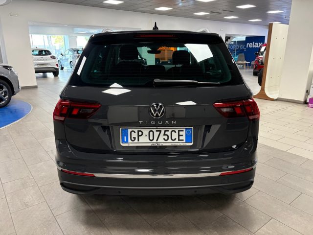 VOLKSWAGEN Tiguan usata, con Volante in pelle